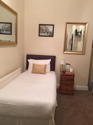 كيسويك Lincoln Guest House المظهر الخارجي الصورة